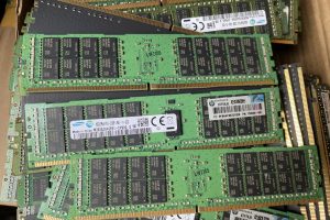 SK Hynix 展示 GDDR7 颗粒实物